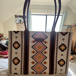 Large Wrangler tote